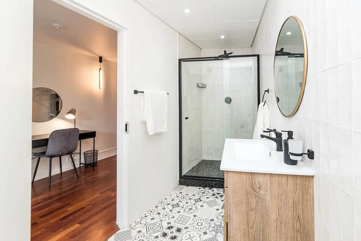 Heriot Properties Unit 19 & 20 Heriot Properties Unit 19 & 20